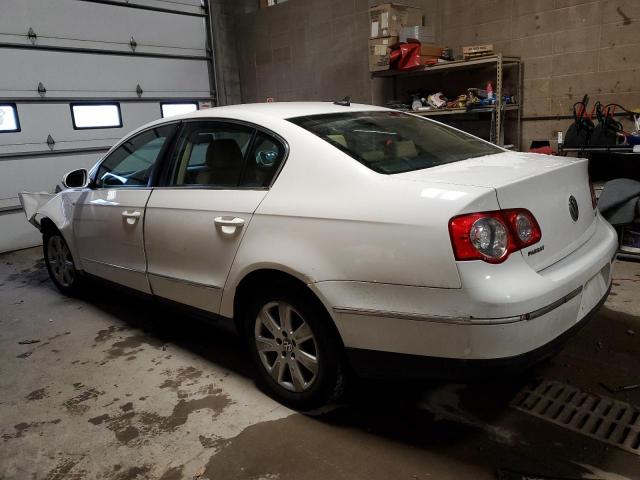 WVWAK73C17P096963 - 2007 VOLKSWAGEN PASSAT 2.0T WHITE photo 2