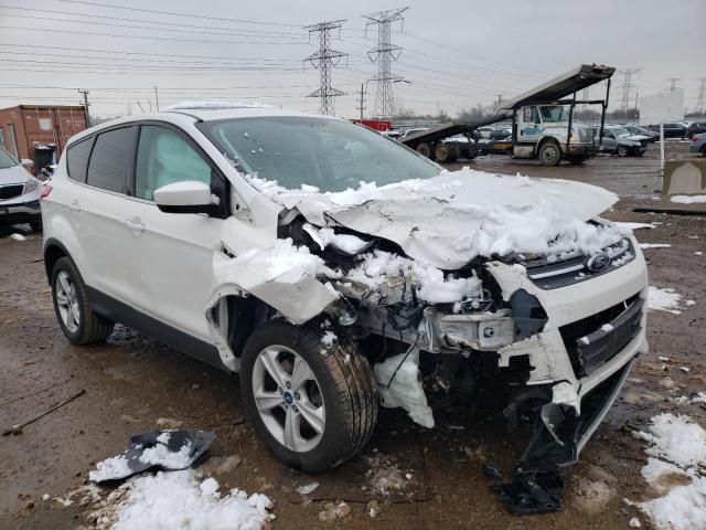 1FMCU9GX1FUA67065 - 2015 FORD ESCAPE SE WHITE photo 4