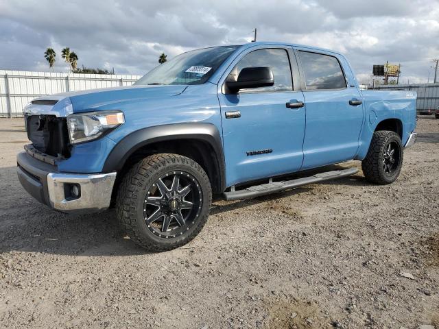 5TFDW5F14KX790135 - 2019 TOYOTA TUNDRA CREWMAX SR5 BLUE photo 1