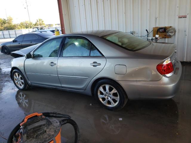 4T1BE30K55U957622 - 2005 TOYOTA CAMRY LE SILVER photo 2