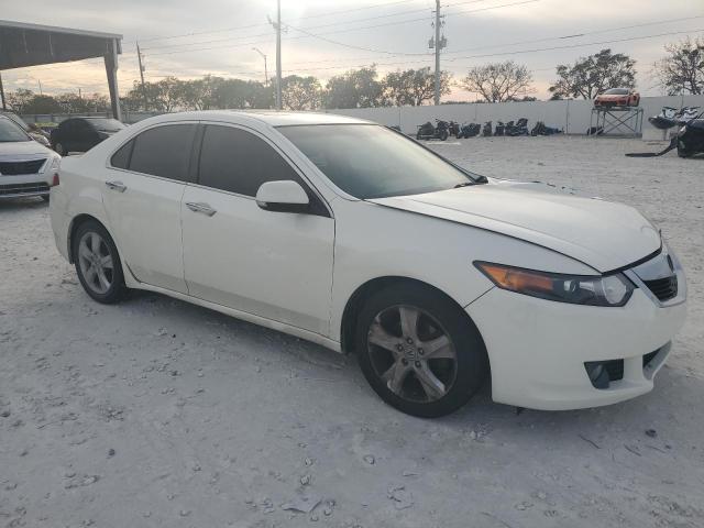 JH4CU2F67AC000035 - 2010 ACURA TSX WHITE photo 4