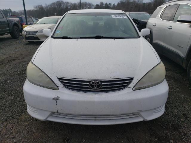 4T1BE32K16U742589 - 2006 TOYOTA CAMRY LE WHITE photo 5