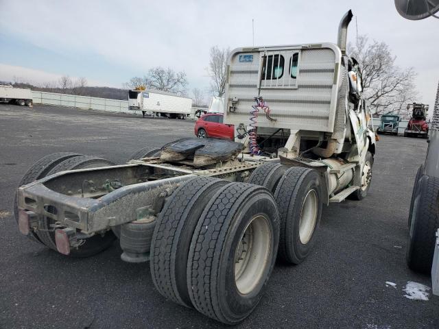 2FWJA3CV75AV09556 - 2005 STERLING TRUCK AT 9500 WHITE photo 4