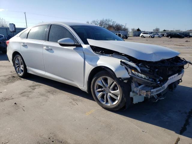 1HGCV1F15KA157607 - 2019 HONDA ACCORD LX WHITE photo 4