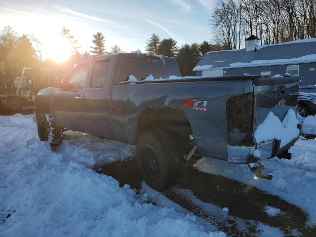 1GCRKSE34BZ149977 - 2011 CHEVROLET SILVERADO K1500 LT BLUE photo 2