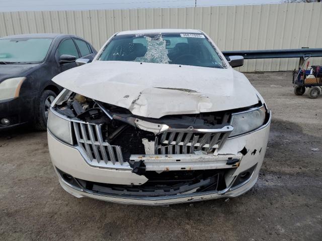 3LNHL2JC0AR636820 - 2010 LINCOLN MKZ WHITE photo 5