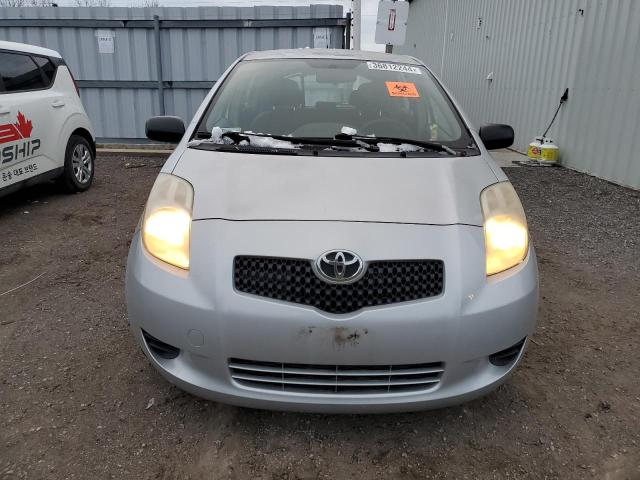 JTDKT923875061945 - 2007 TOYOTA YARIS SILVER photo 5