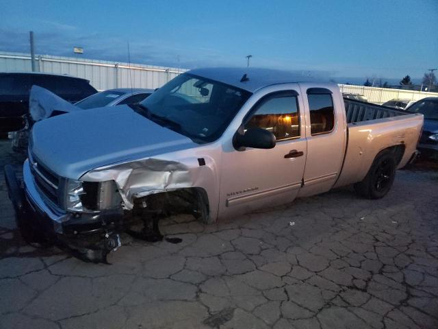 1GCRKSE38BZ220114 - 2011 CHEVROLET SILVERADO K1500 LT SILVER photo 1