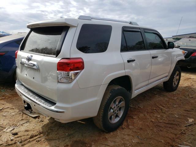 JTEZU5JR6C5035666 - 2012 TOYOTA 4 RUNNER SR5 WHITE photo 3