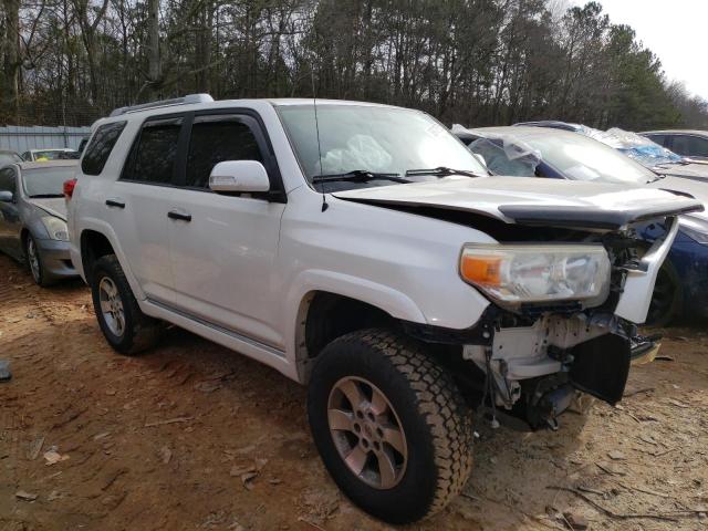 JTEZU5JR6C5035666 - 2012 TOYOTA 4 RUNNER SR5 WHITE photo 4