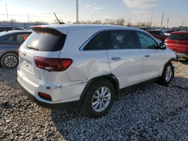 5XYPGDA53KG488840 - 2019 KIA SORENTO LX WHITE photo 3