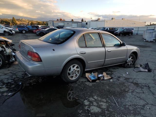 JN1CA21D7XT200005 - 1999 NISSAN MAXIMA GLE BEIGE photo 3