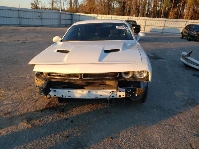 2C3CDZAG2GH184188 - 2016 DODGE CHALLENGER SXT WHITE photo 5