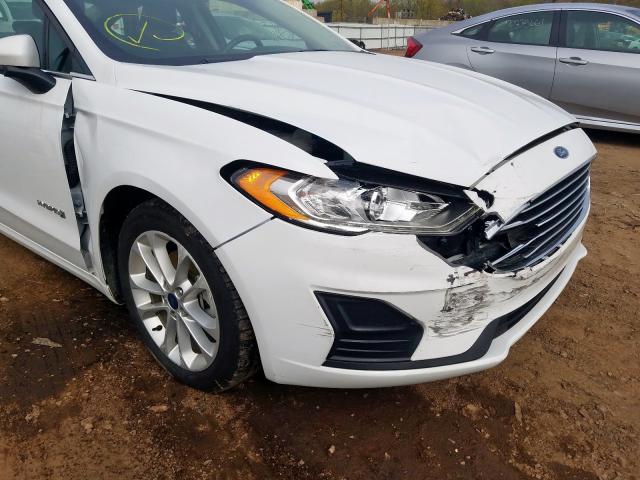 3FA6P0LU3KR240642 - 2019 FORD FUSION SE  photo 9