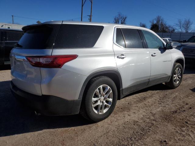 1GNERFKW3JJ139400 - 2018 CHEVROLET TRAVERSE LS SILVER photo 3