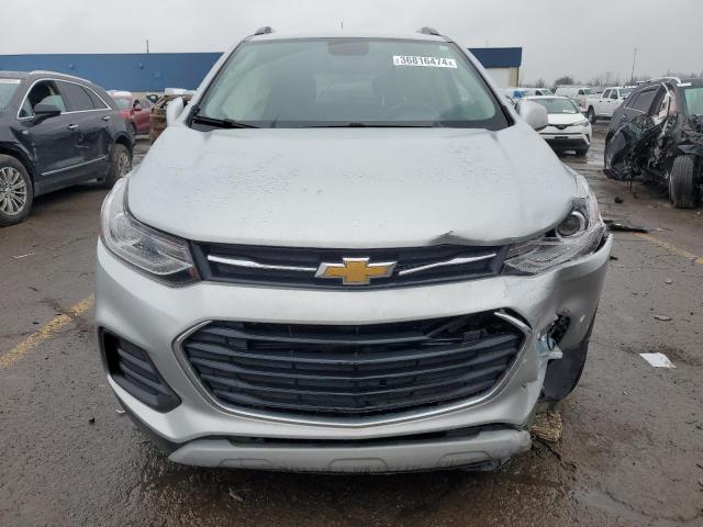 3GNCJLSB9LL216048 - 2020 CHEVROLET TRAX 1LT SILVER photo 5