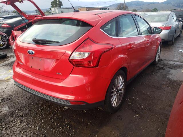 1FAHP3M20CL423374 - 2012 FORD FOCUS SEL RED photo 3