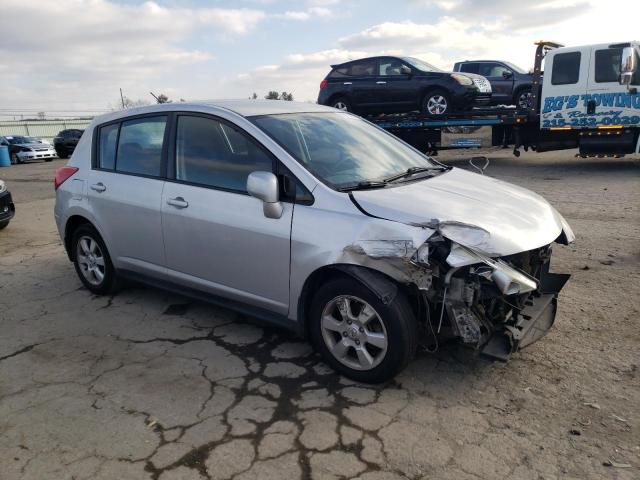 3N1BC13E09L474577 - 2009 NISSAN VERSA S SILVER photo 4