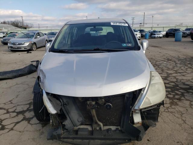 3N1BC13E09L474577 - 2009 NISSAN VERSA S SILVER photo 5