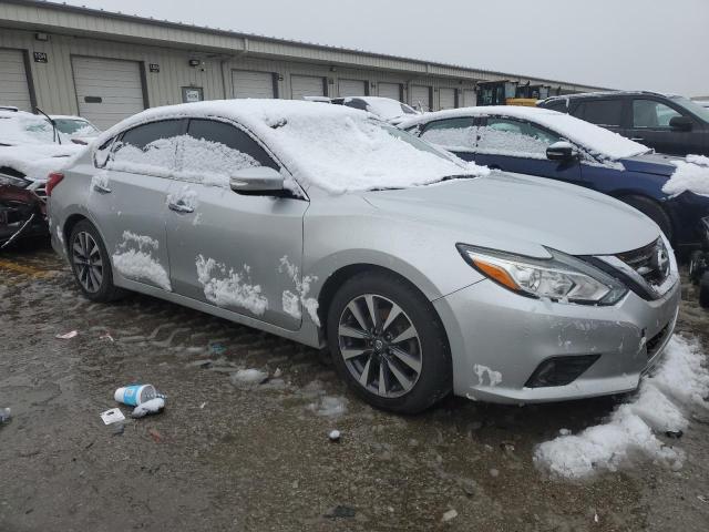 1N4AL3AP4HC209735 - 2017 NISSAN ALTIMA 2.5 SILVER photo 4