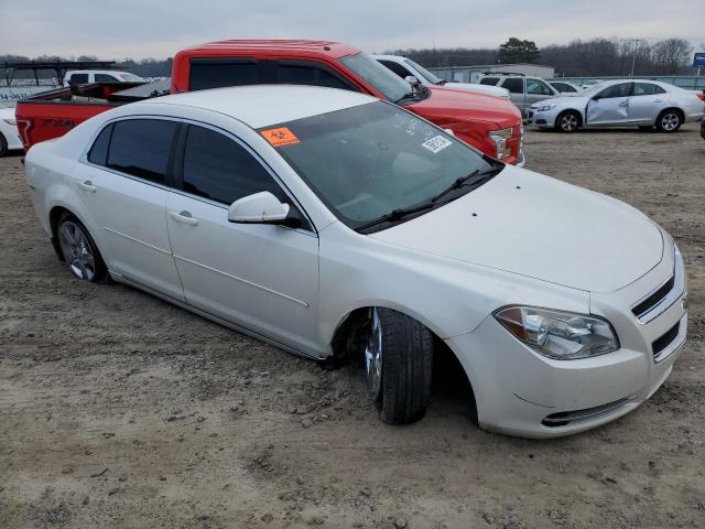 1G1ZD5E16BF142176 - 2011 CHEVROLET MALIBU 2LT WHITE photo 4