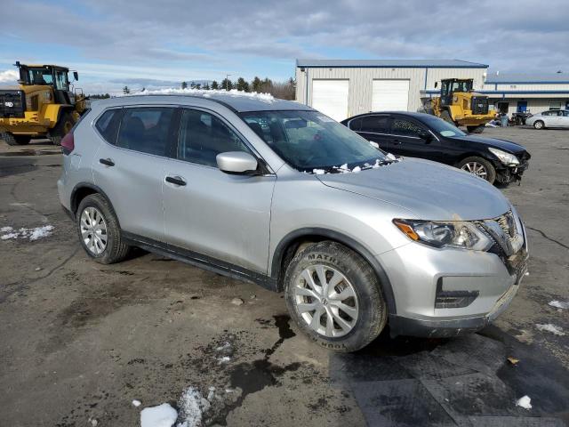 KNMAT2MV5JP532561 - 2018 NISSAN ROGUE S SILVER photo 4