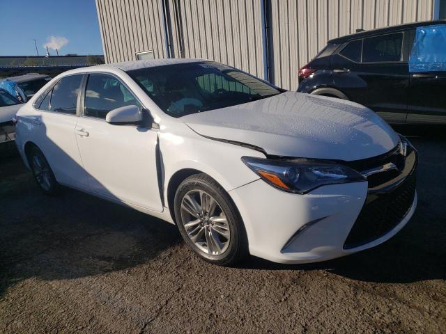 4T1BF1FK6GU517565 - 2016 TOYOTA CAMRY LE WHITE photo 4