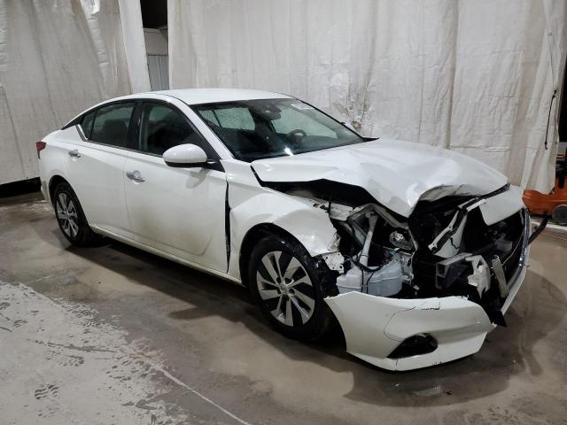 1N4BL4BV5NN301802 - 2022 NISSAN ALTIMA S WHITE photo 4