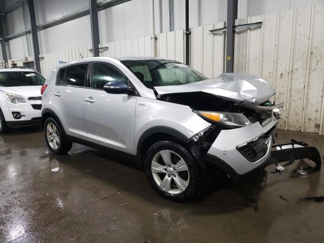 KNDPBCA20D7354446 - 2013 KIA SPORTAGE LX SILVER photo 4