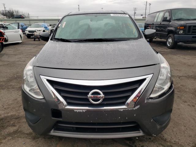 3N1CN7AP0KL844681 - 2019 NISSAN VERSA S GRAY photo 5