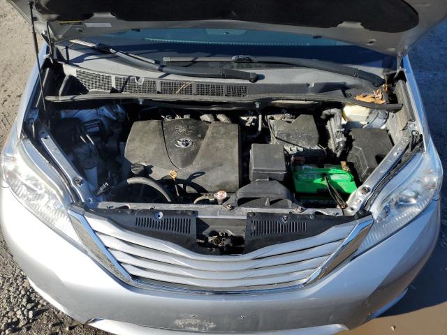 5TDJZ3DCXHS186154 - 2017 TOYOTA SIENNA LE SILVER photo 12