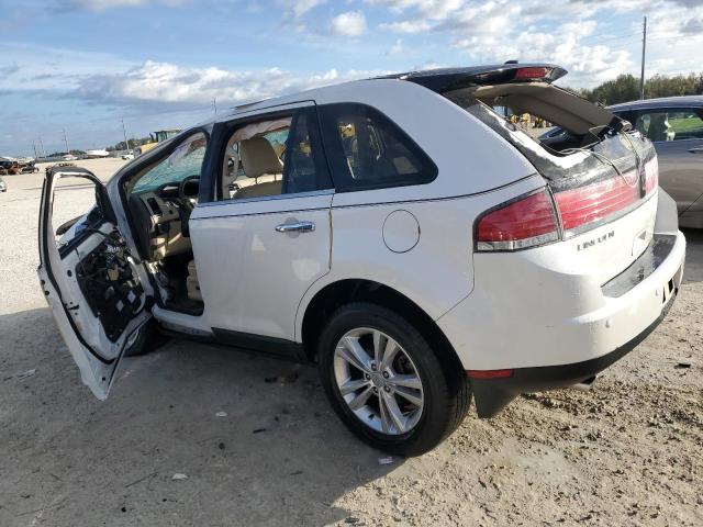 2LMDJ8JC9ABJ00815 - 2010 LINCOLN MKX WHITE photo 2