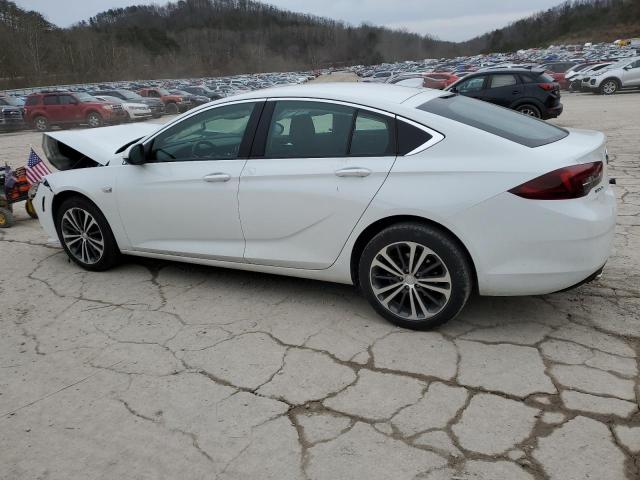 W04GP6SX5J1109471 - 2018 BUICK REGAL ESSENCE WHITE photo 2