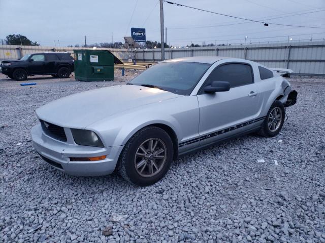 1ZVFT80N955108328 - 2005 FORD MUSTANG SILVER photo 1