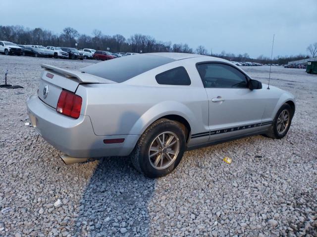 1ZVFT80N955108328 - 2005 FORD MUSTANG SILVER photo 3