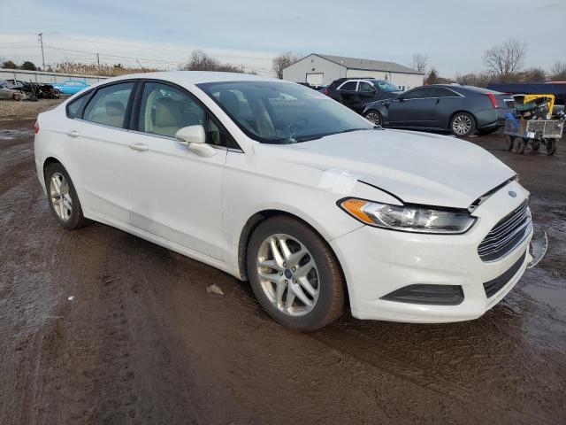 3FA6P0H79DR199505 - 2013 FORD FUSION SE WHITE photo 4