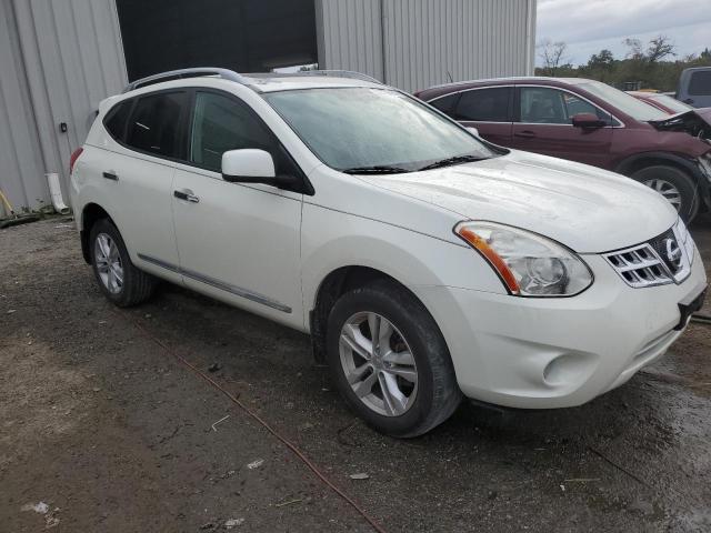 JN8AS5MT7DW008183 - 2013 NISSAN ROGUE S WHITE photo 4