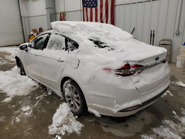 3FA6P0H7XHR355654 - 2017 FORD FUSION SE WHITE photo 2