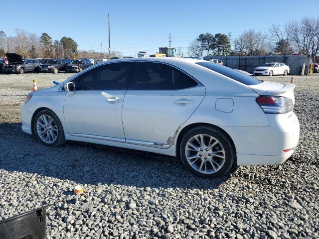 JTHBB1BA3A2023078 - 2010 LEXUS HS 250H WHITE photo 2