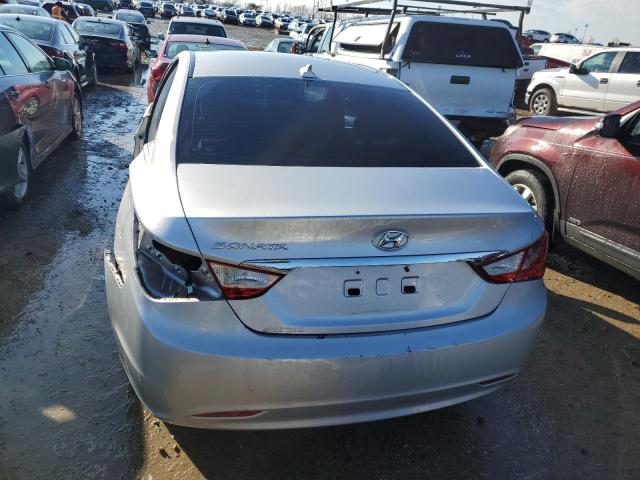 5NPEB4AC9DH655489 - 2013 HYUNDAI SONATA GLS SILVER photo 6