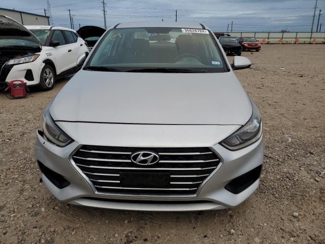 3KPC24A32KE062565 - 2019 HYUNDAI ACCENT SE SILVER photo 5