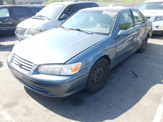 JT2BG22K710605450 - 2001 TOYOTA CAMRY CE  photo 2