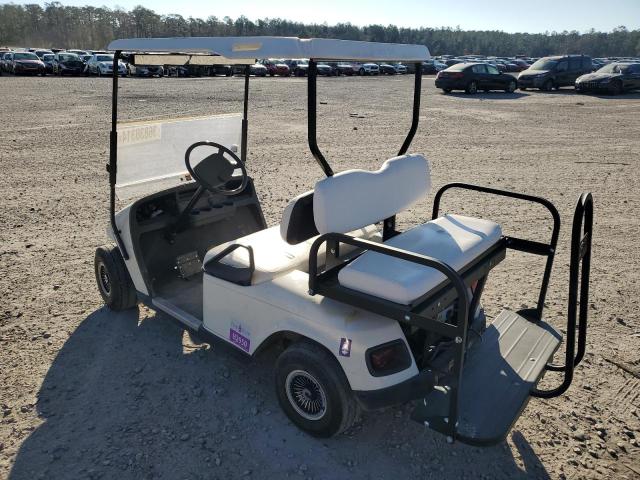 1101878 - 2011 EZGO GOLF CART WHITE photo 3