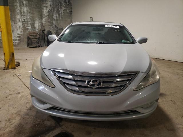 5NPEC4AC6BH153940 - 2011 HYUNDAI SONATA SE SILVER photo 5