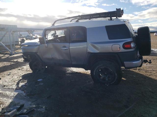 JTEBU4BF3CK129134 - 2012 TOYOTA FJ CRUISER GRAY photo 2