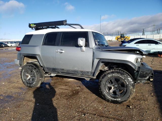 JTEBU4BF3CK129134 - 2012 TOYOTA FJ CRUISER GRAY photo 4