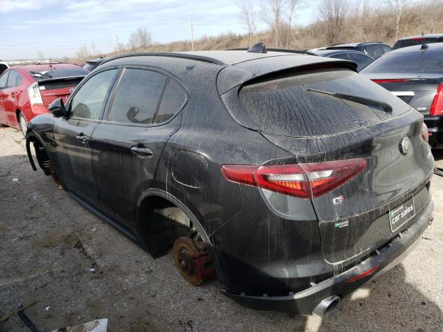 ZASFAKPN8J7B91462 - 2018 ALFA ROMEO STELVIO SPORT Schwarz Foto 2