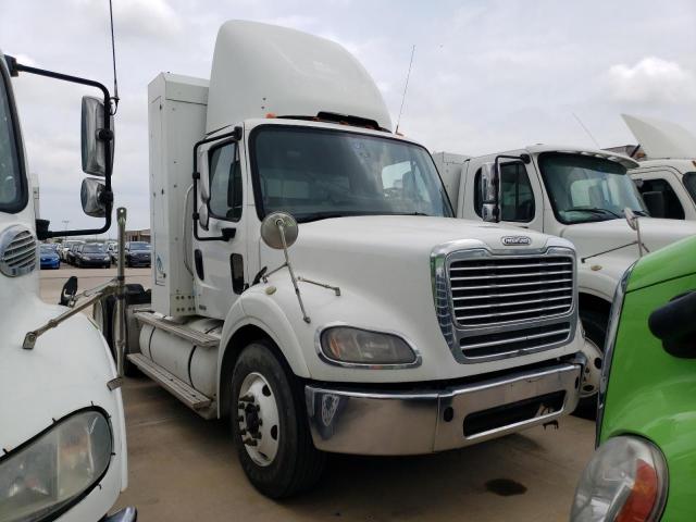 1FUJC5DX6DHFF4240 - 2013 FREIGHTLINER M2 112 MEDIUM DUTY WHITE photo 1