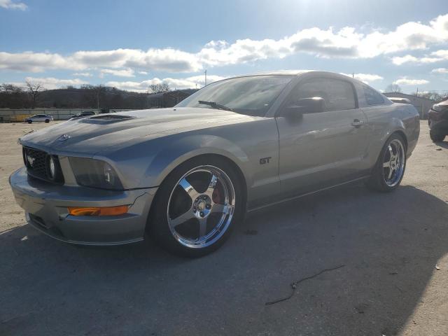 1ZVFT80N455147392 - 2005 FORD MUSTANG SILVER photo 1