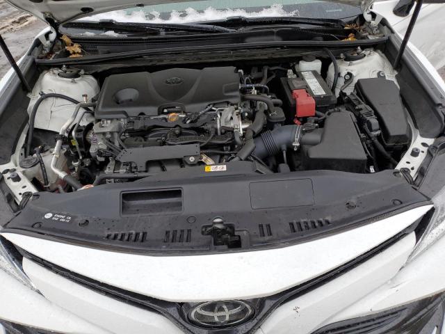 4T1B11HKXKU696598 - 2019 TOYOTA CAMRY L WHITE photo 11